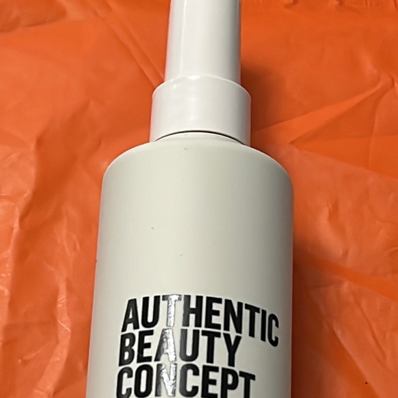 Authentic Beauty Concept BEACHY TEXTURE SPRAY wavy texture NEW NWT 250/8.4 ox - Picture 2 of 6